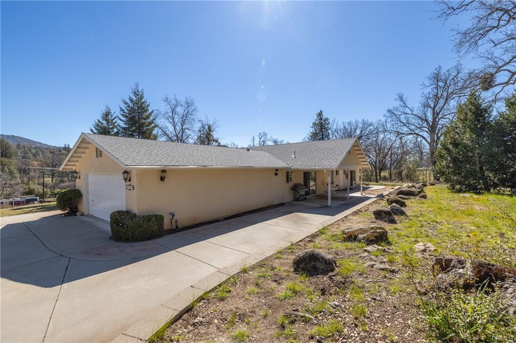 50174 Road 620, Oakhurst, CA 93644