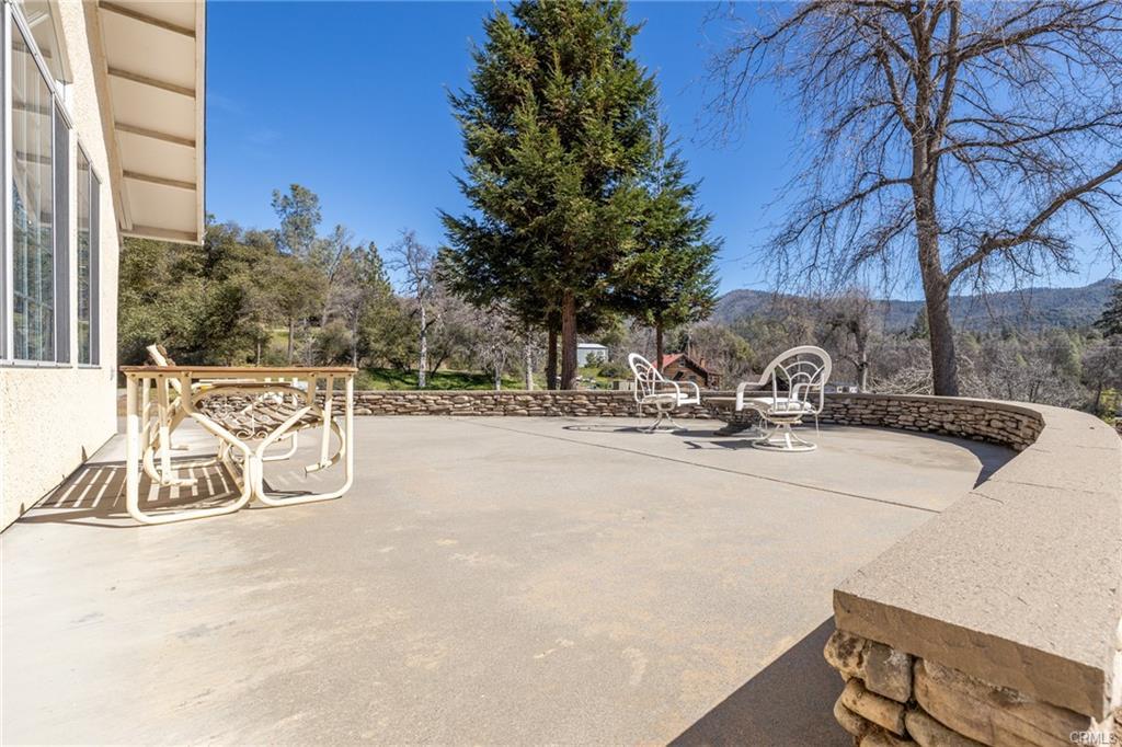 50174 Road 620, Oakhurst, CA 93644