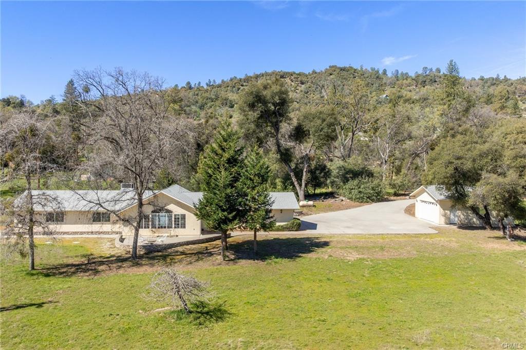50174 Road 620, Oakhurst, CA 93644