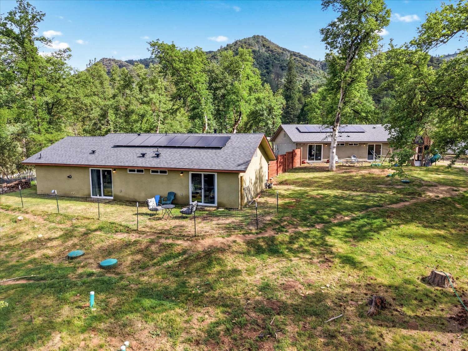 45893 & 45899 Sutton Dr, Oakhurst, CA 93644