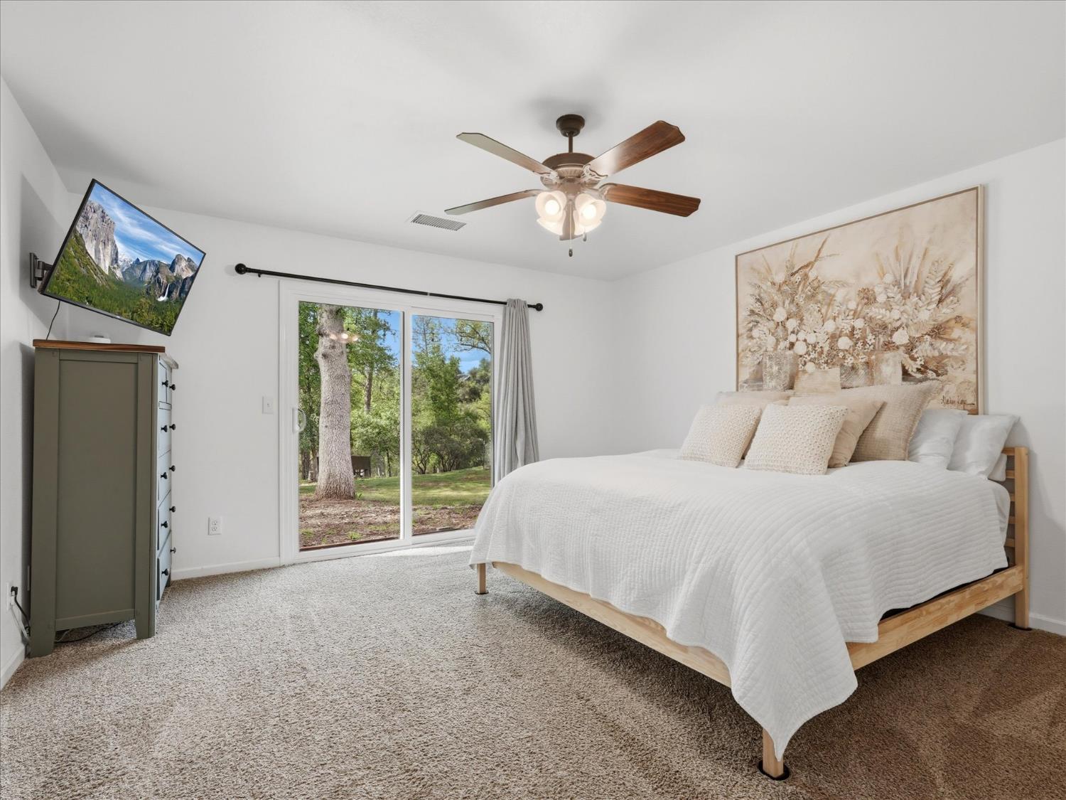 45893 & 45899 Sutton Dr, Oakhurst, CA 93644