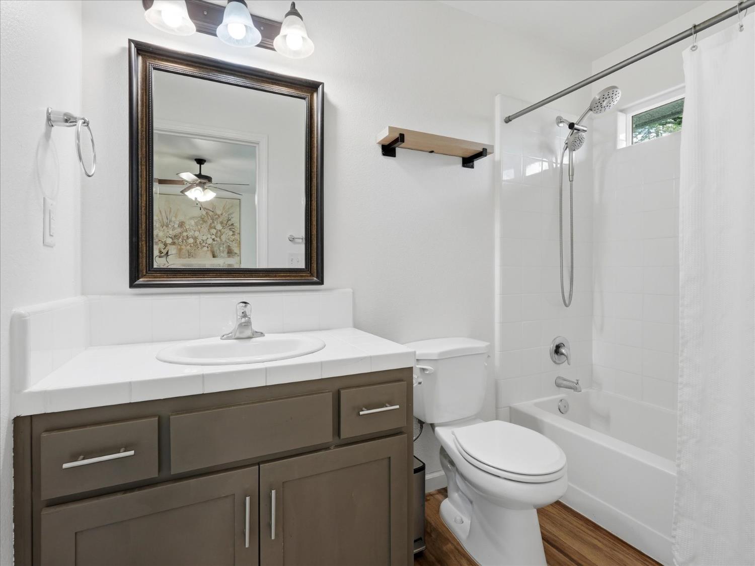 45893 & 45899 Sutton Dr, Oakhurst, CA 93644