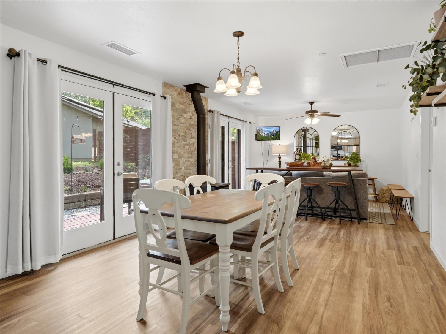 45893 & 45899 Sutton Dr, Oakhurst, CA 93644