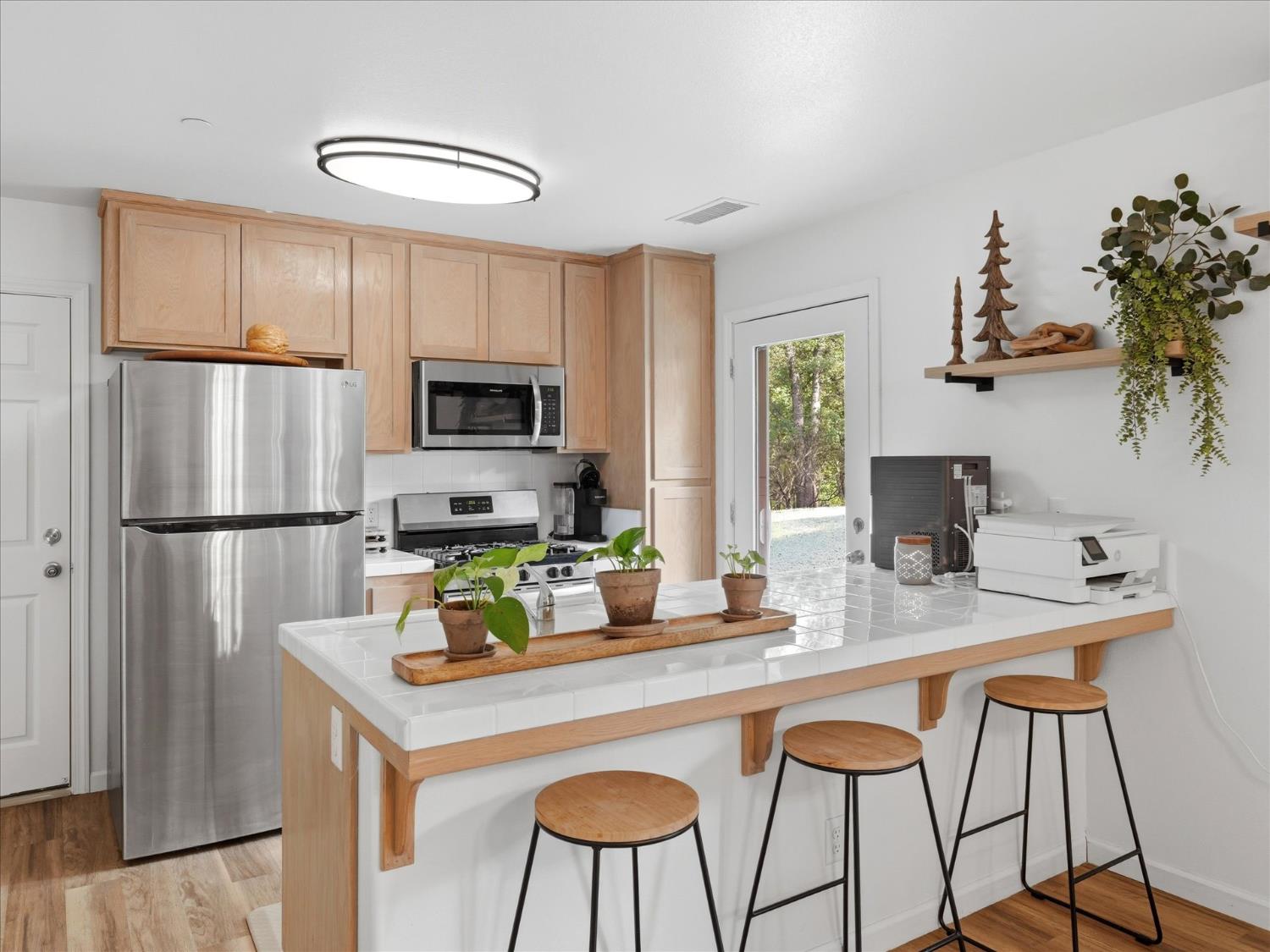 45893 & 45899 Sutton Dr, Oakhurst, CA 93644