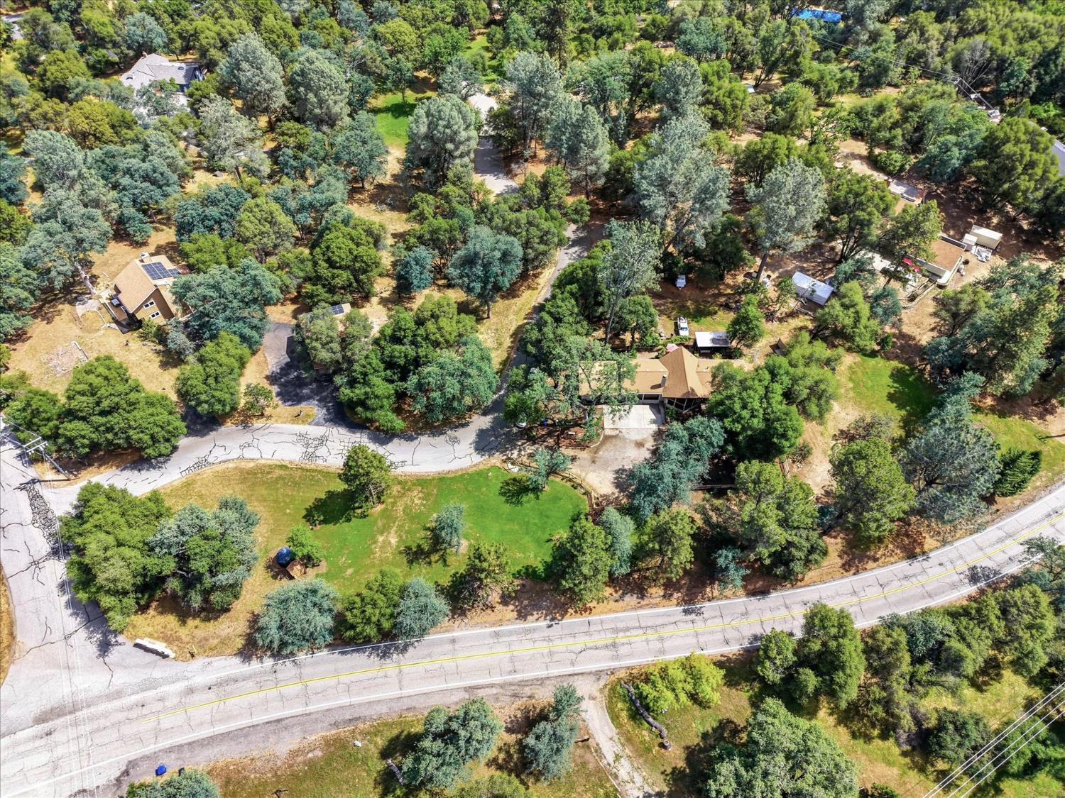 51660 Quail Run Dr, Oakhurst, CA 93644
