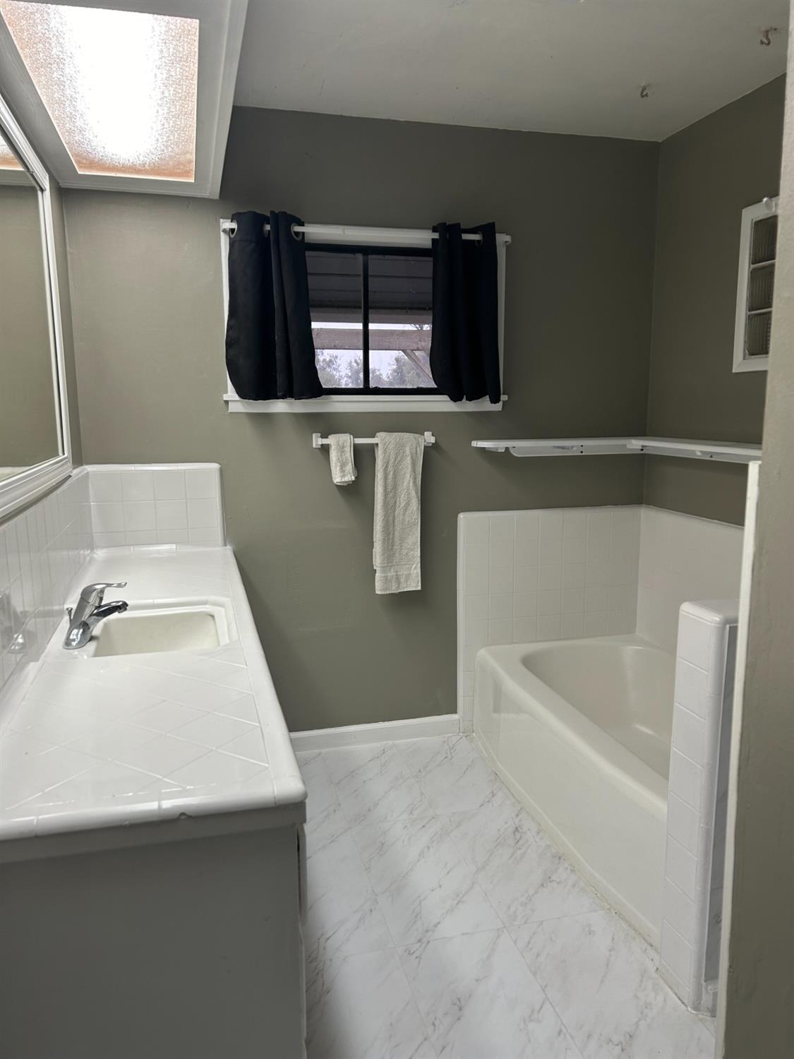 49992 Road 426, Oakhurst, CA 93644