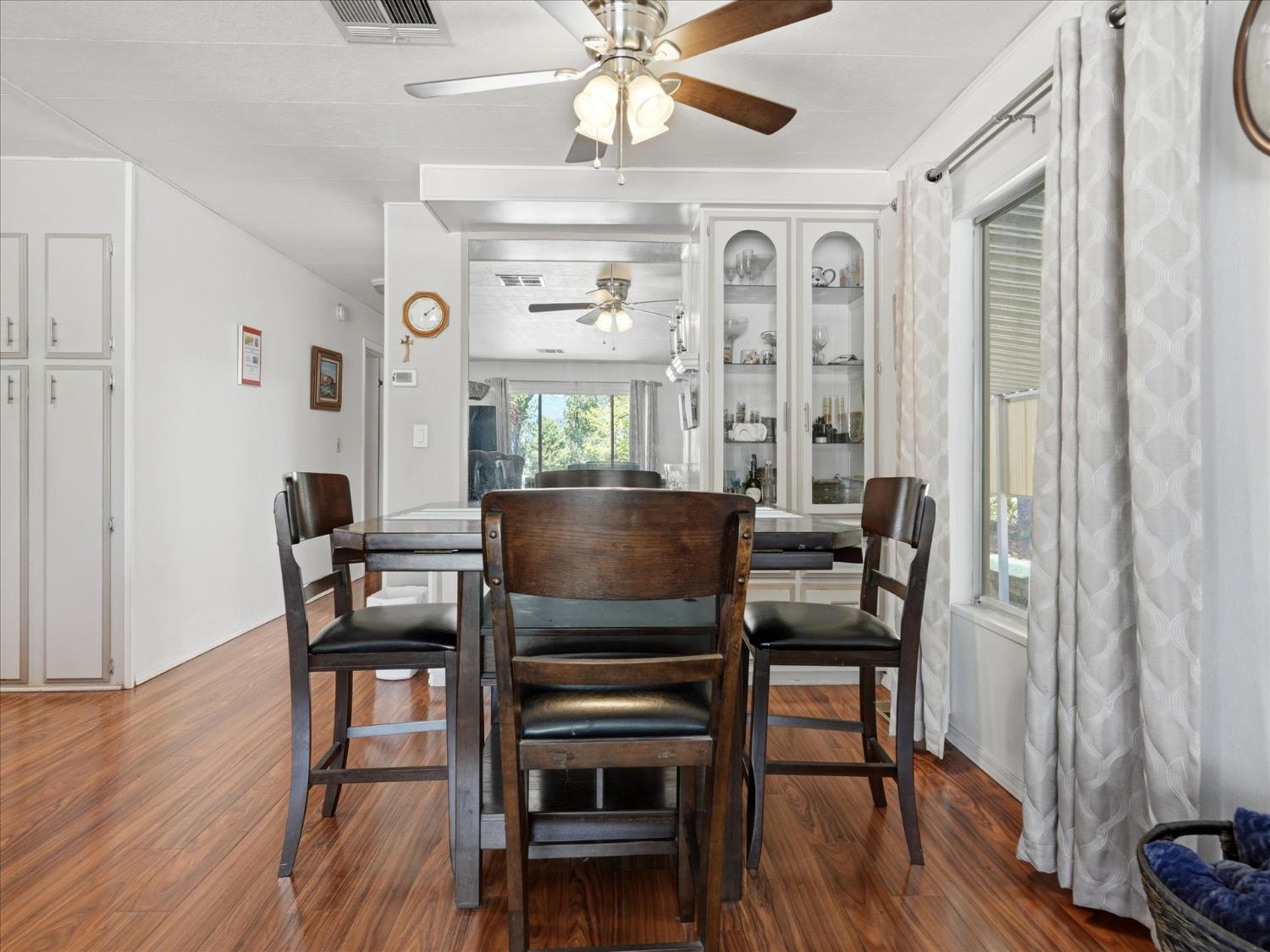 39678 Rd 425B #16, Oakhurst, CA 93644