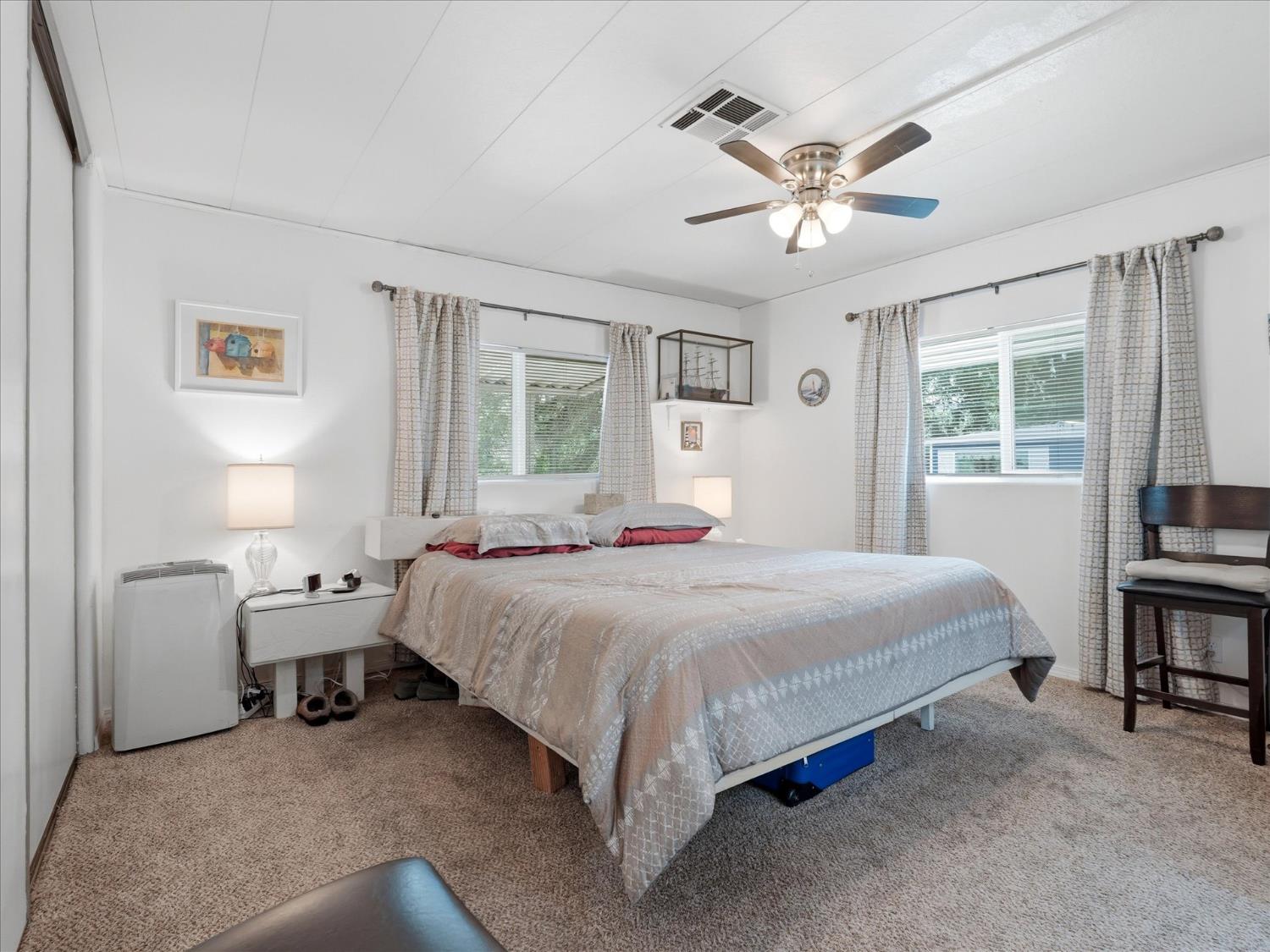 39678 Rd 425B #16, Oakhurst, CA 93644