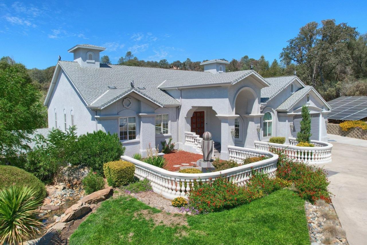 45858 Old Corral Rd, Oakhurst, CA 93614