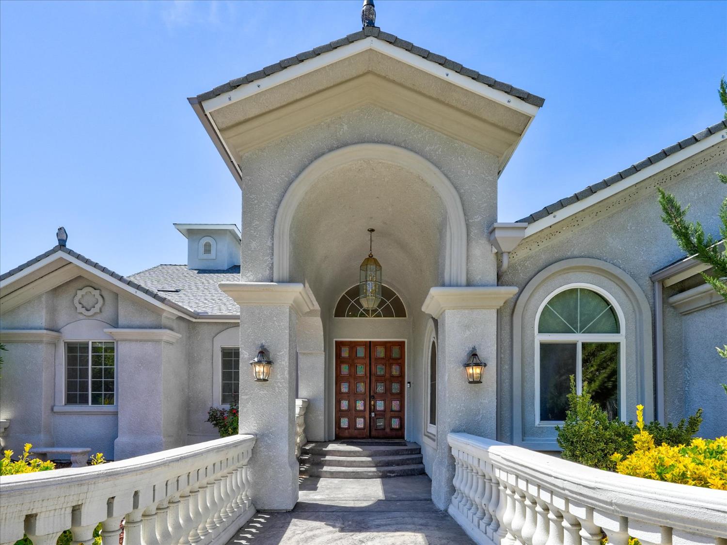 45858 Old Corral Rd, Oakhurst, CA 93614