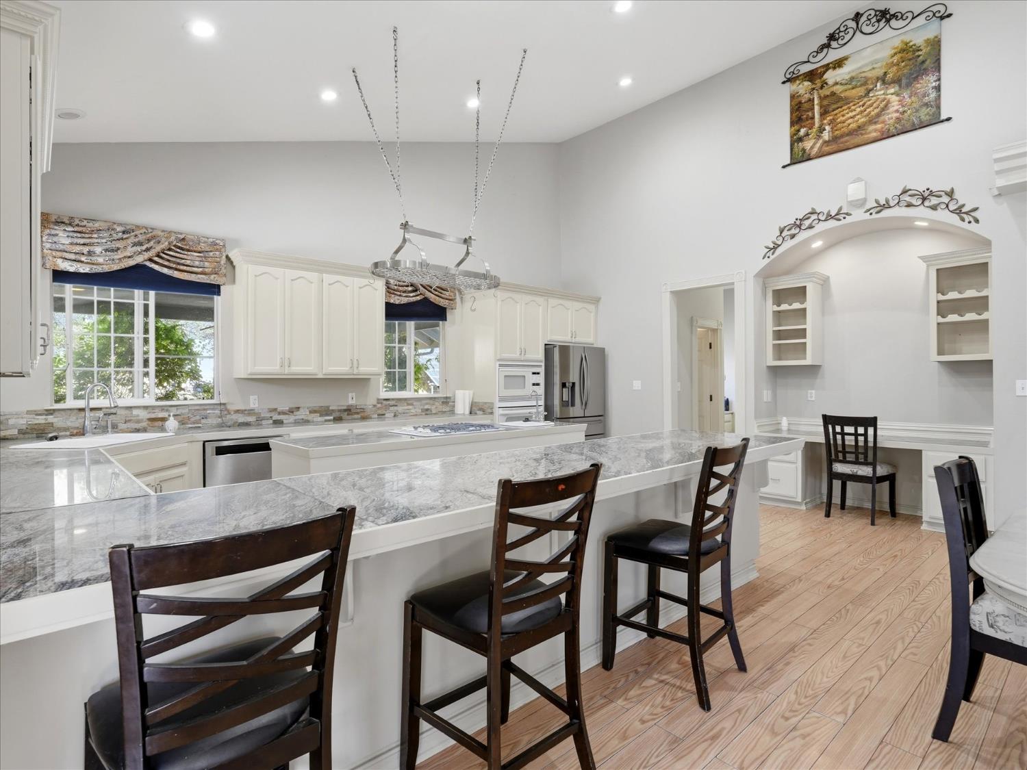 45858 Old Corral Rd, Oakhurst, CA 93614