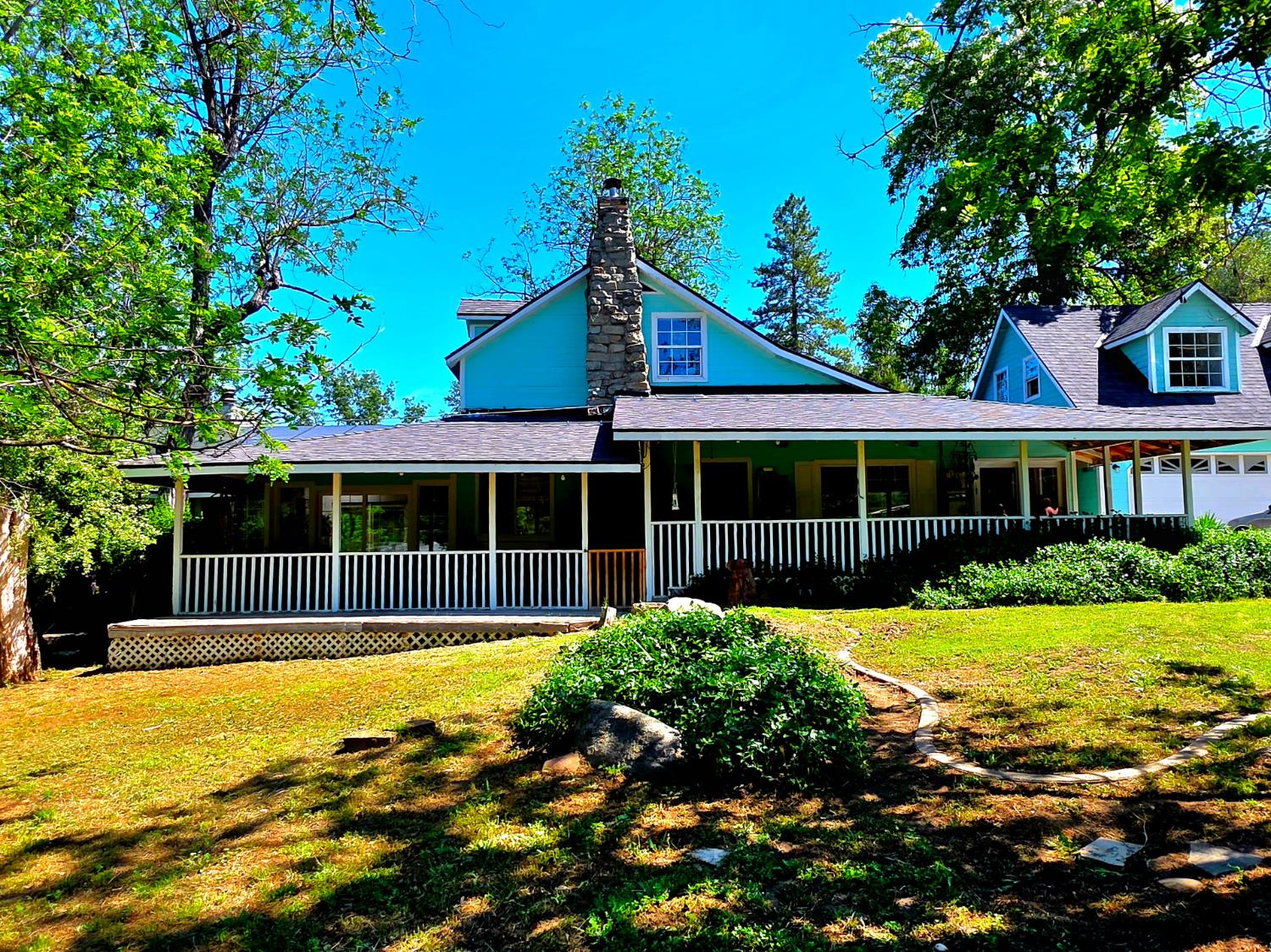 39520 Pierce Lake Dr, Oakhurst, CA 93644