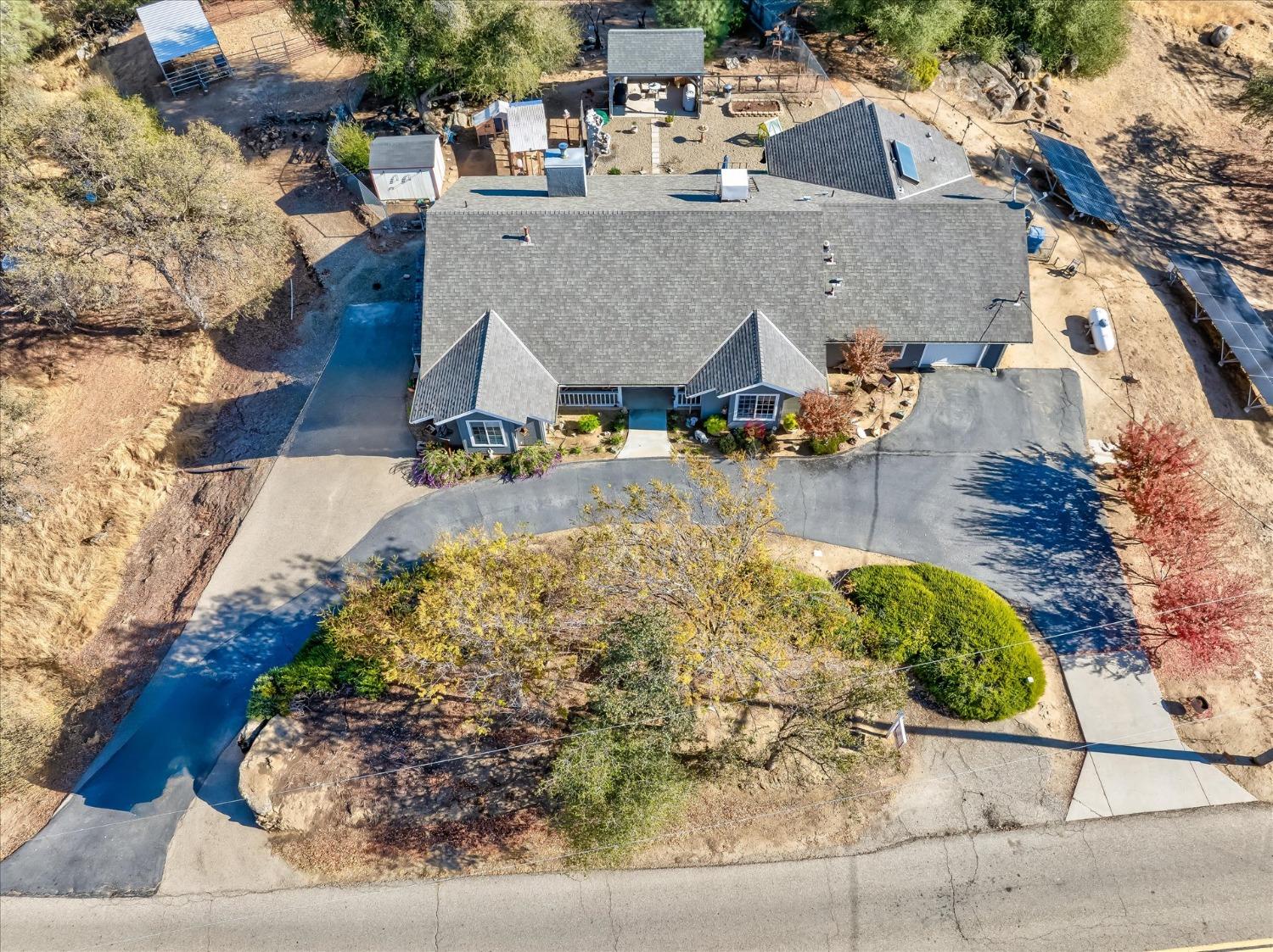 33655 River Knolls Rd, Coarsegold, CA 93614