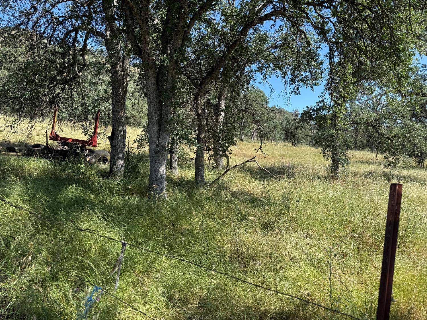 50652 50640 Road 200, O neals, CA 93645