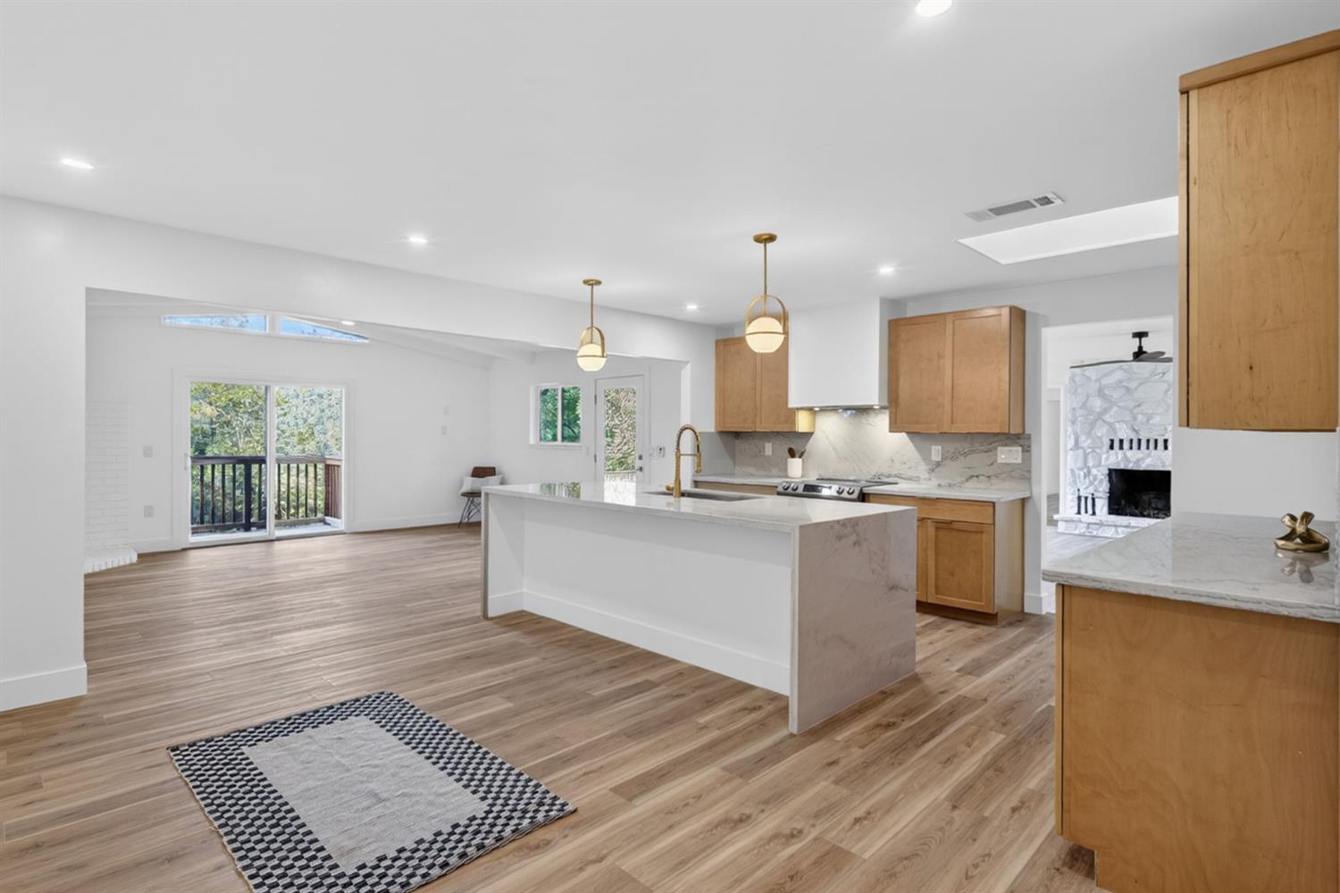 49947 Road 426, Oakhurst, CA 93644