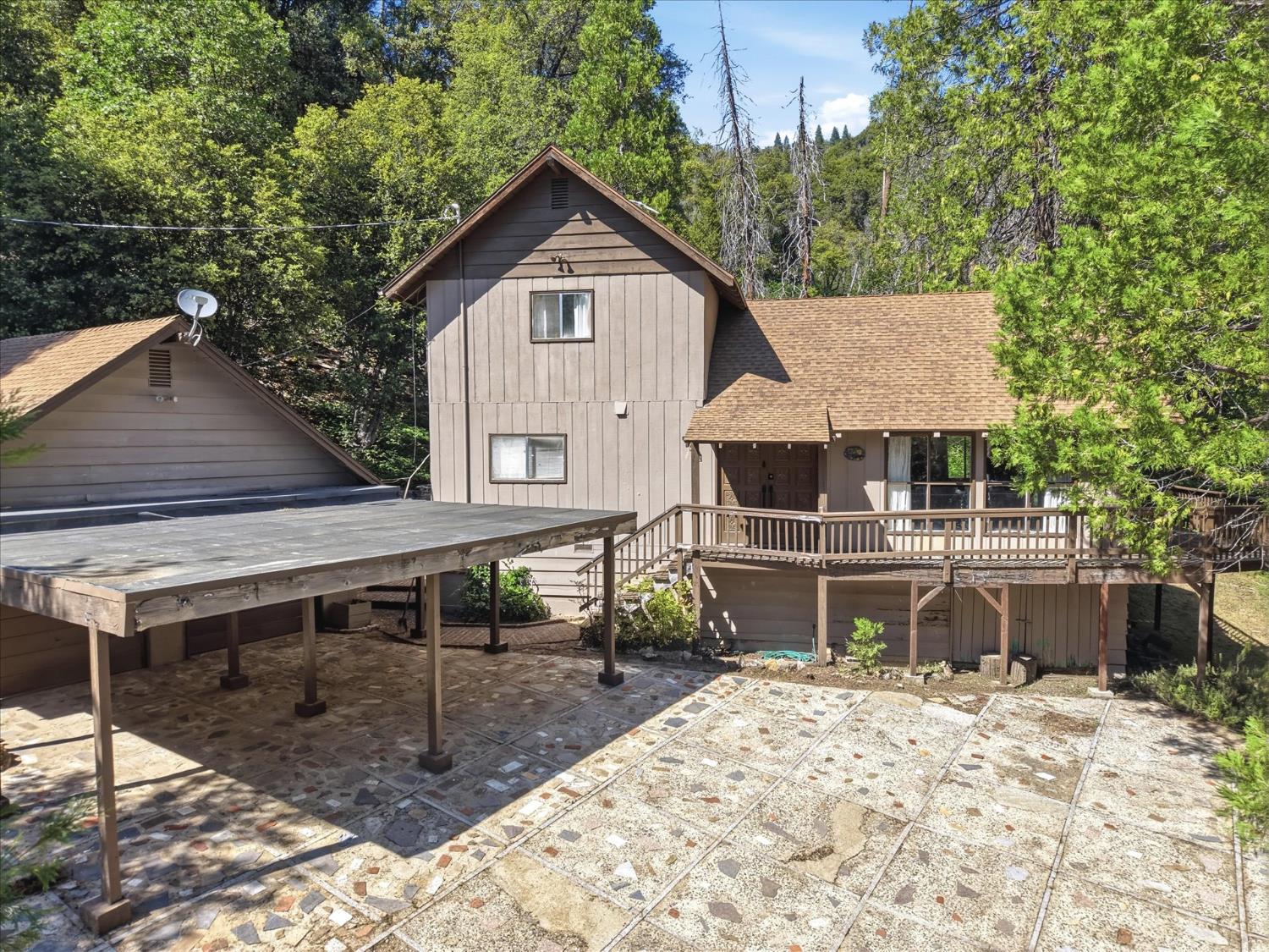 45167 Tolladay Rd, Oakhurst, CA 93654