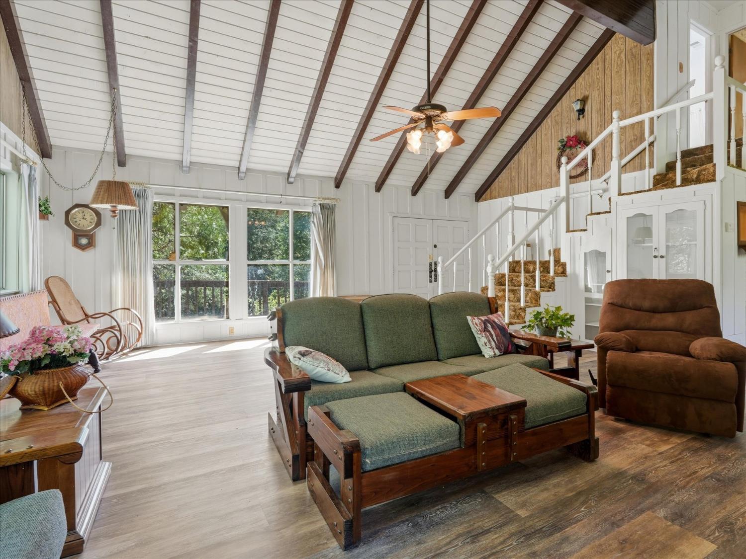 45167 Tolladay Rd, Oakhurst, CA 93654