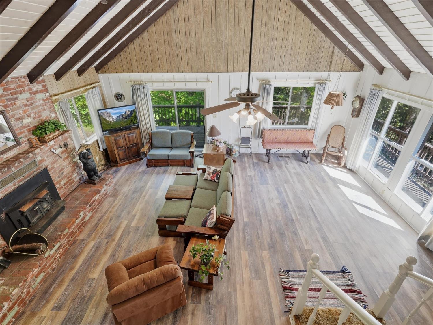 45167 Tolladay Rd, Oakhurst, CA 93654
