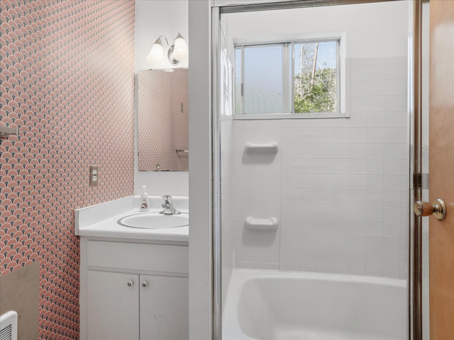 45167 Tolladay Rd, Oakhurst, CA 93654