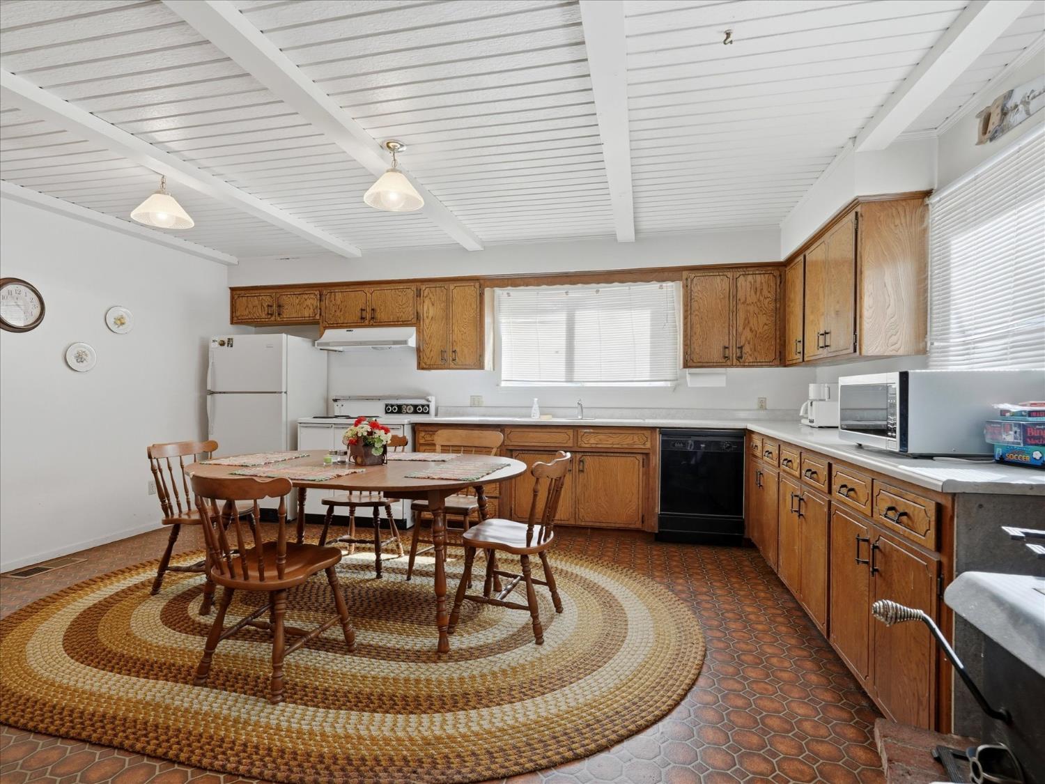 45167 Tolladay Rd, Oakhurst, CA 93654