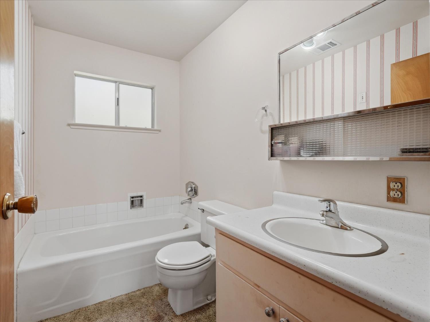 45167 Tolladay Rd, Oakhurst, CA 93654