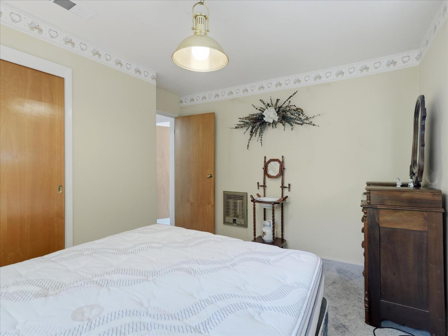 45167 Tolladay Rd, Oakhurst, CA 93654