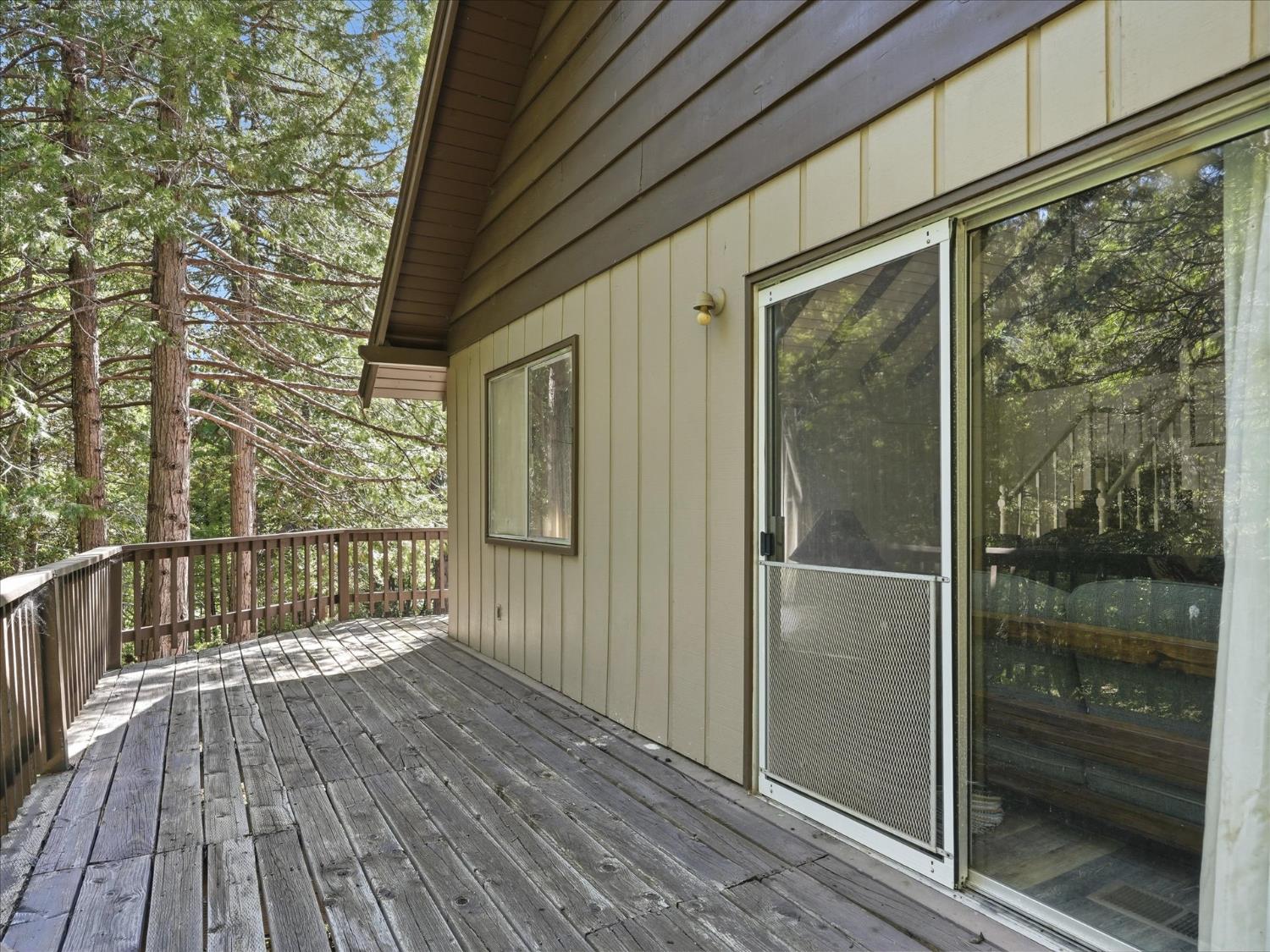 45167 Tolladay Rd, Oakhurst, CA 93654
