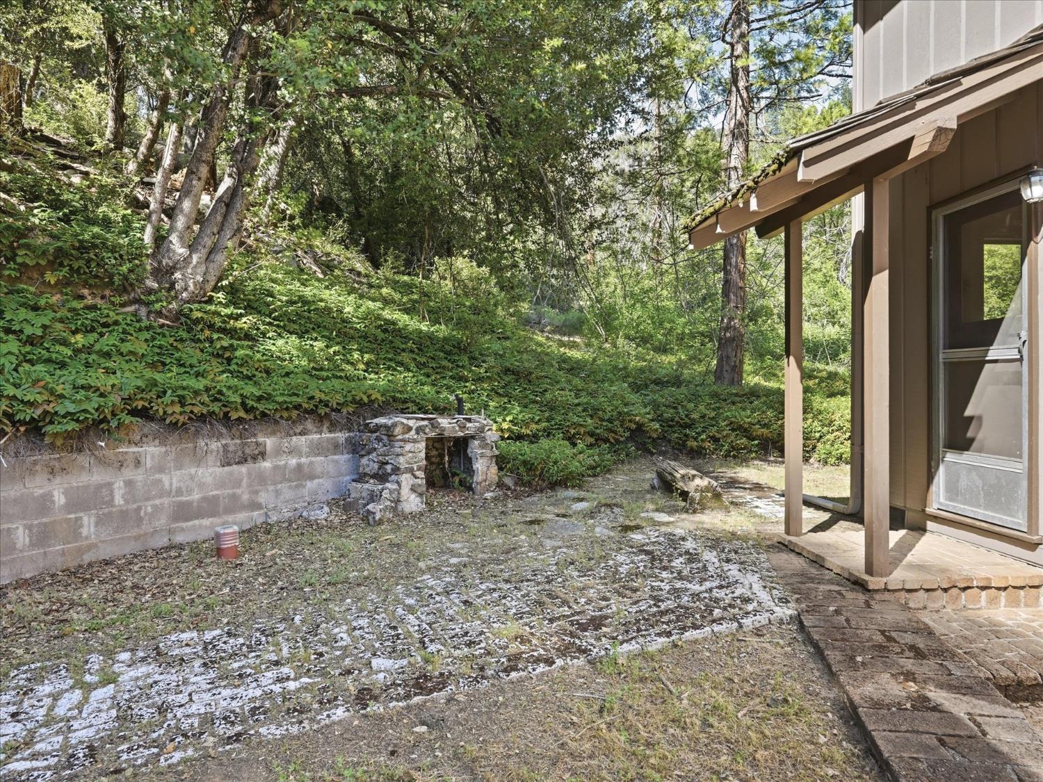 45167 Tolladay Rd, Oakhurst, CA 93654