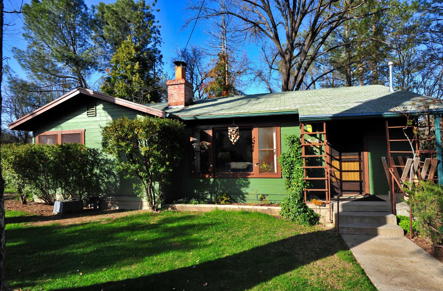 45695 Lauri Lane, Oakhurst, CA 93644