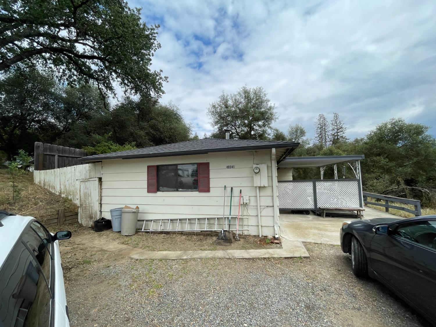 40341 Redbud Dr, Oakhurst, CA 93644