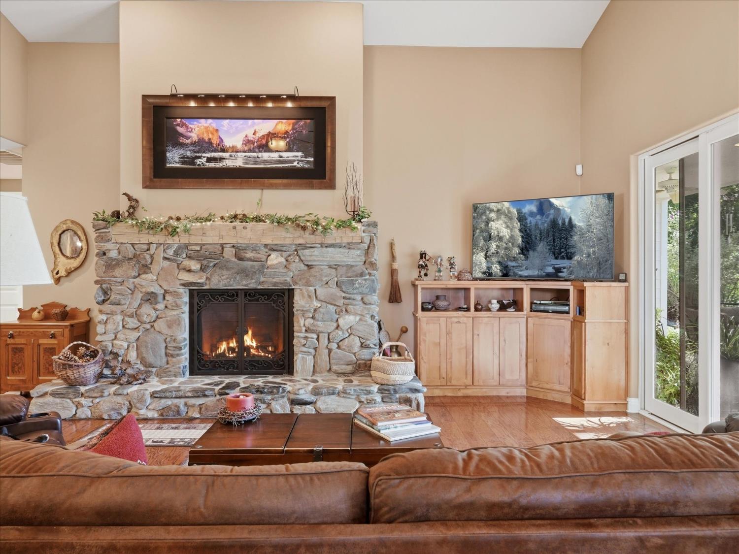 46088 Sutton Dr, Oakhurst, CA 93644
