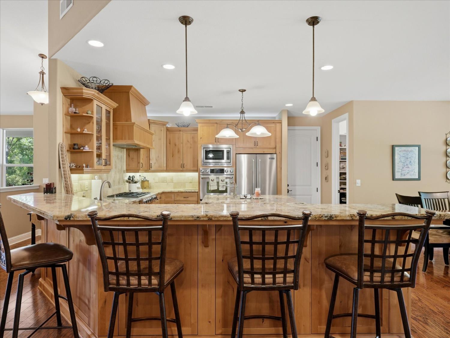 46088 Sutton Dr, Oakhurst, CA 93644