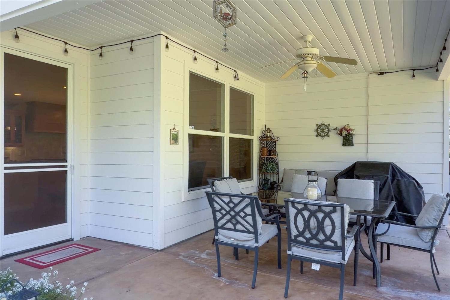 46088 Sutton Dr, Oakhurst, CA 93644