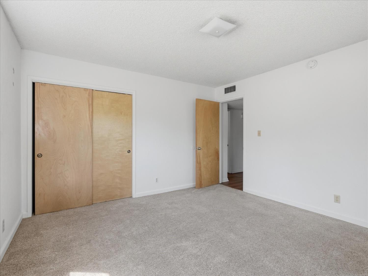 39785 Pine Ridge Rd, Oakhurst, CA 93644