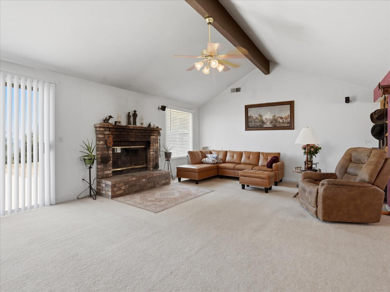 45200 Songbird Ln, Ahwahnee, CA 93601