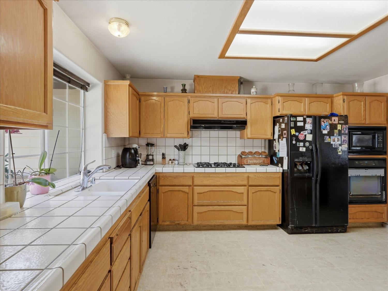 45200 Songbird Ln, Ahwahnee, CA 93601