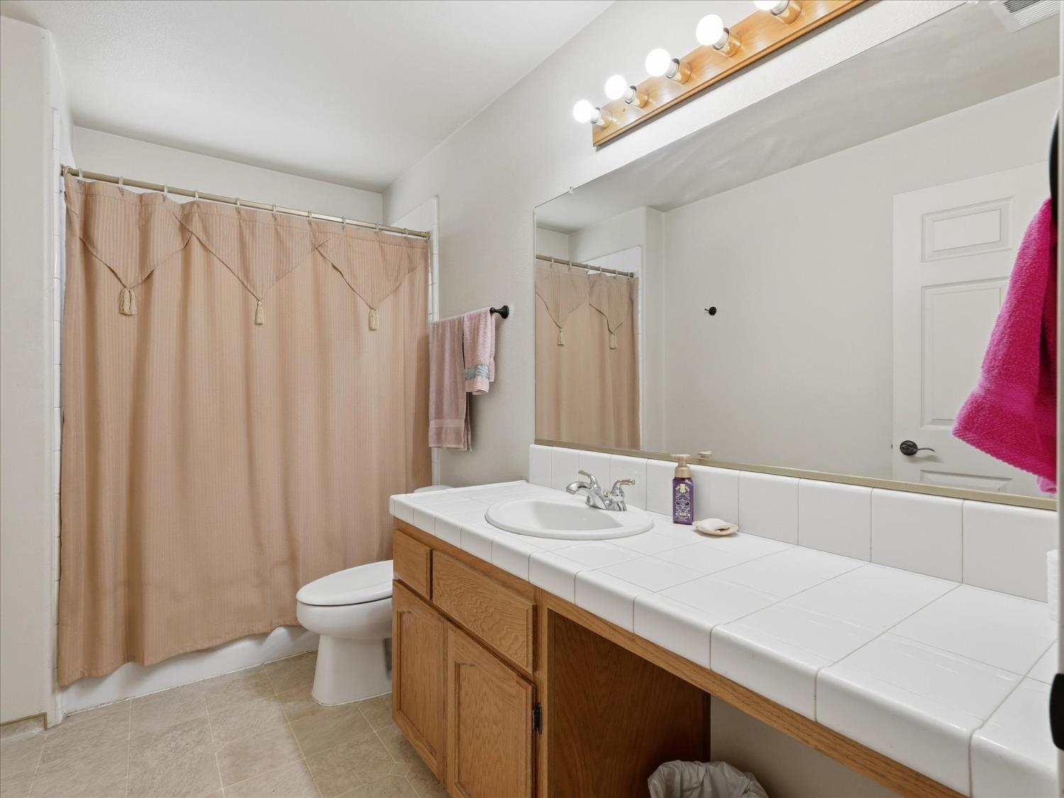 45200 Songbird Ln, Ahwahnee, CA 93601