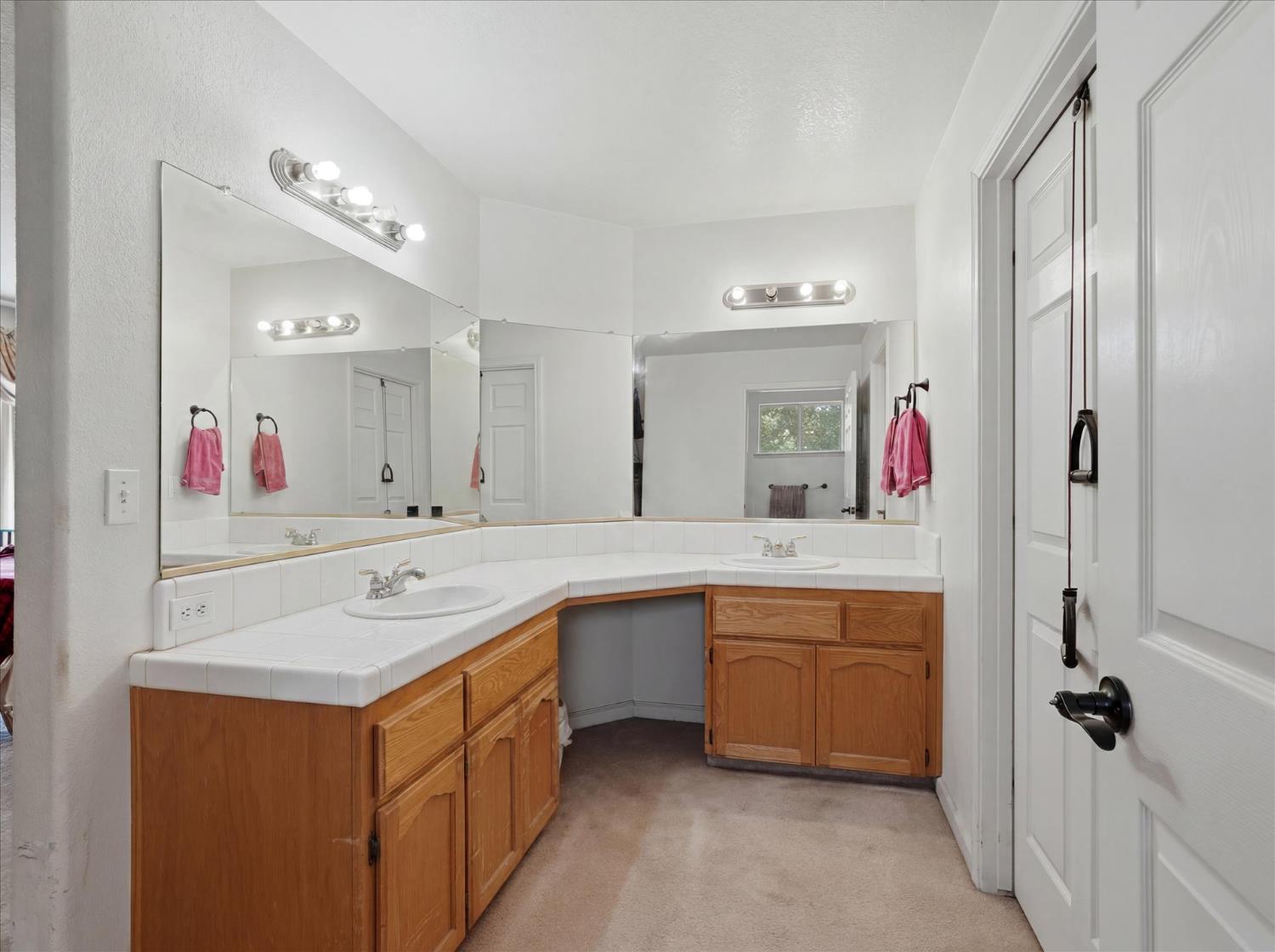 45200 Songbird Ln, Ahwahnee, CA 93601